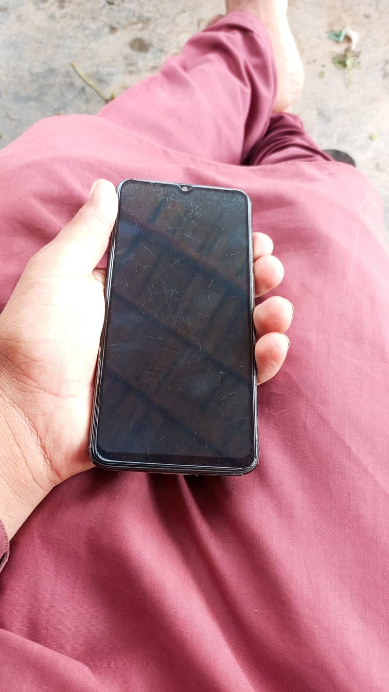One Plus 6T. 7