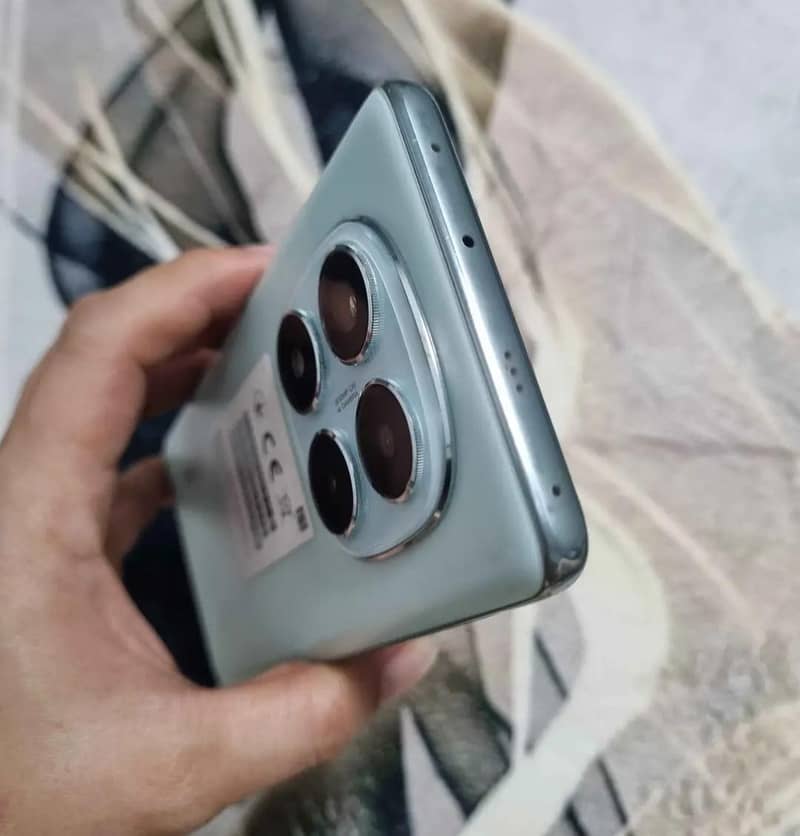 Xiaomi Redmi Note 14 Pro 4