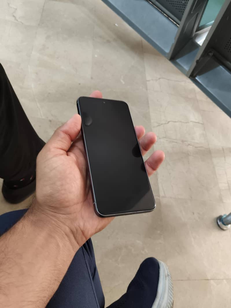 Google Pixel 8 6