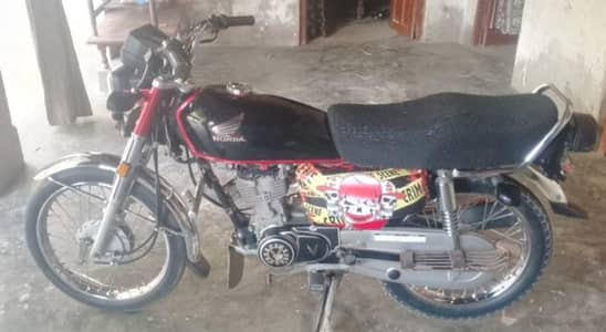 Honda 125- 2024 Model with read color Excellent condition