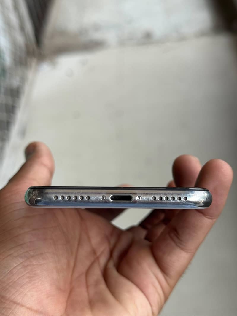 Apple iPhone X 2