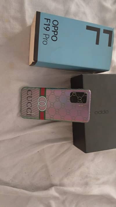 OPPO f19 Pro condition 10 by 9 box available