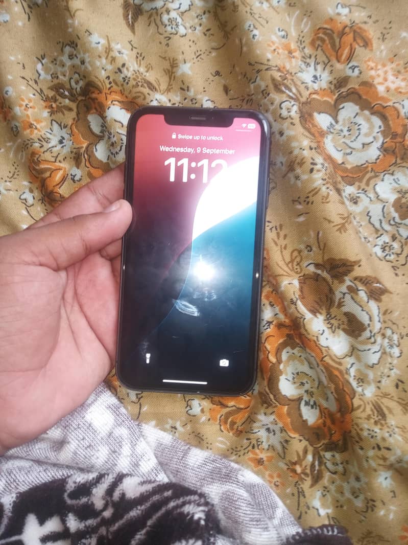 Apple iPhone 11 3