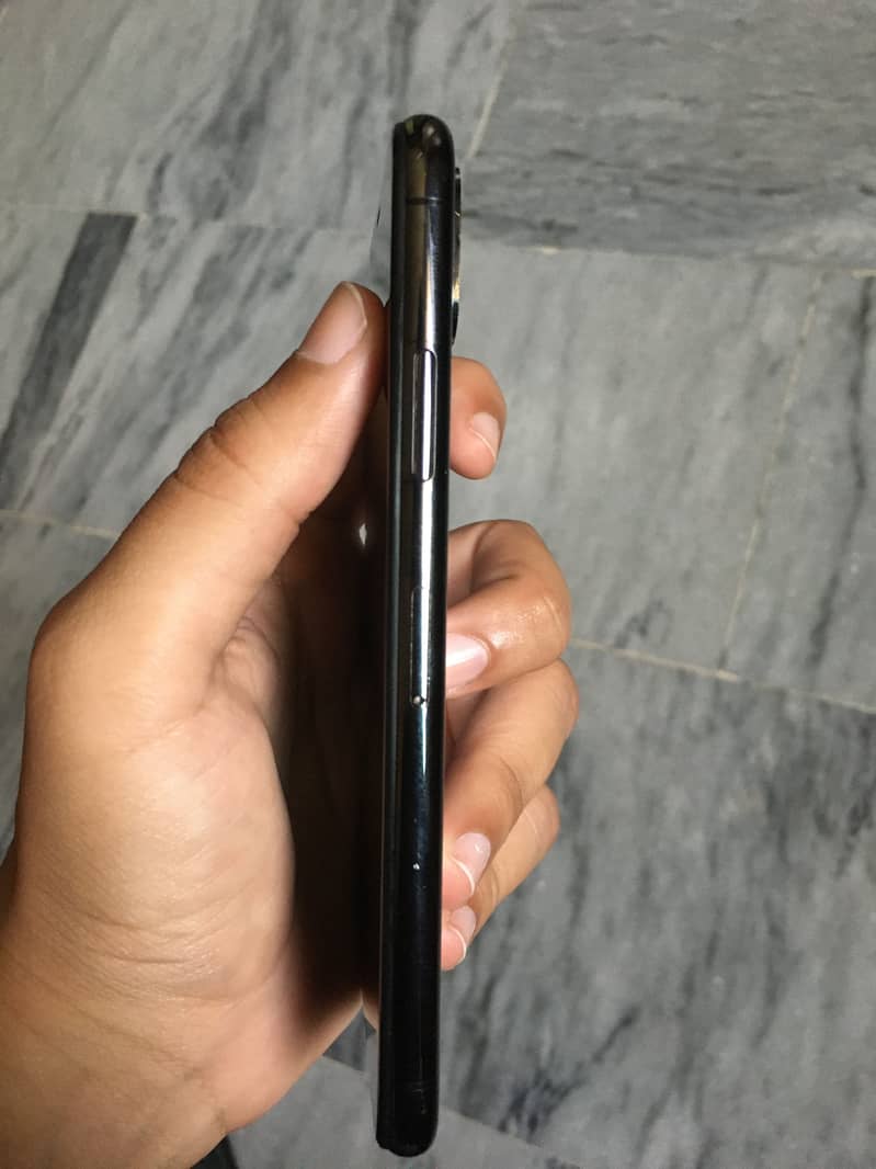 Apple iPhone X 1