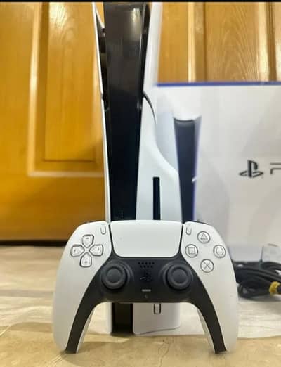 Sony playstation ps 5  1 TB 2 controler 10 games DVD full box
