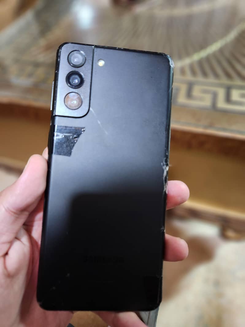 galaxy S21 plus 4