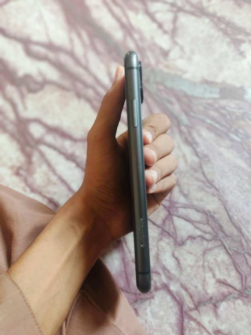 Apple iPhone 11 1