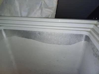 Waves Jumbo Size Deep Freezer – Working Condition2
