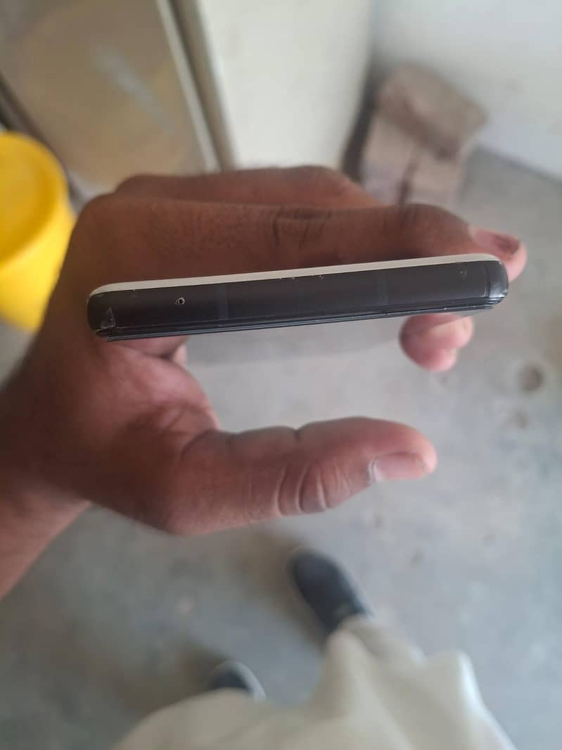 Google Pixel 6a 3