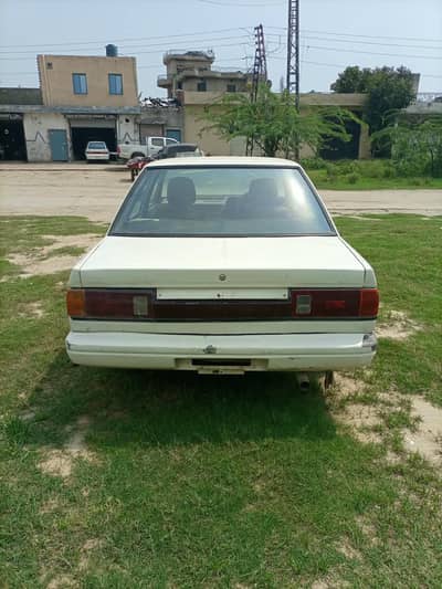 Nissan Sunny 1989