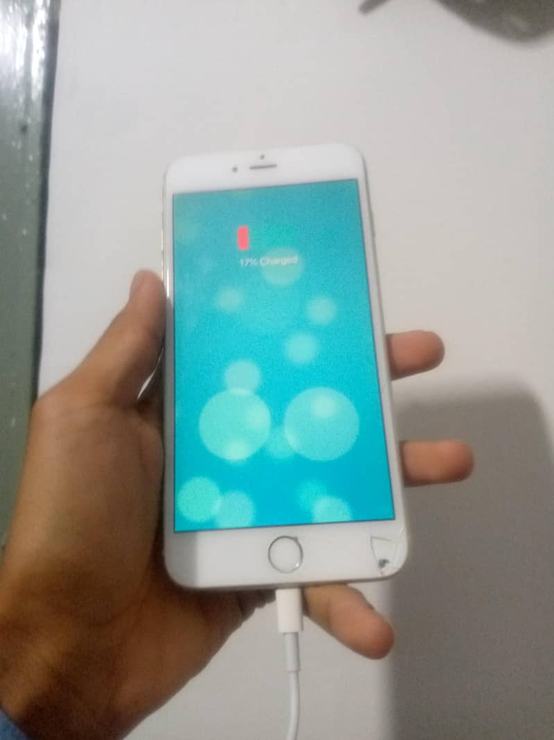 Apple iPhone 6 Plus 0