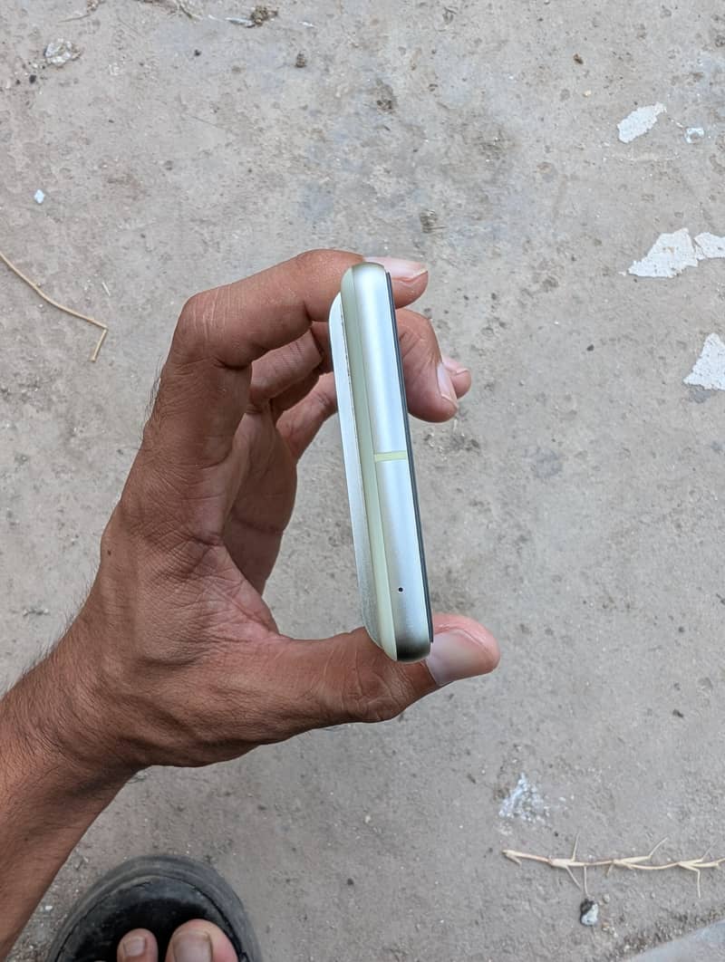 Google Pixel 7 5