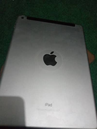 Apple iPad 6th Generation – 128GB WiFi