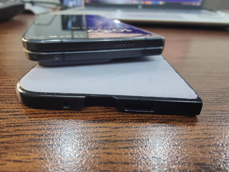 Google Pixel Fold 9 Pro 10/10 Working SIM 7