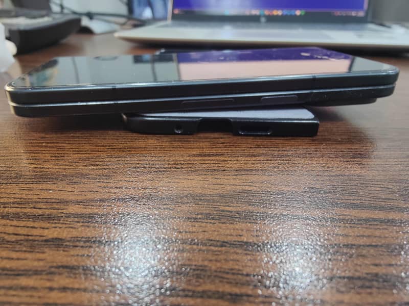 Google Pixel Fold 9 Pro 10/10 Working SIM 8