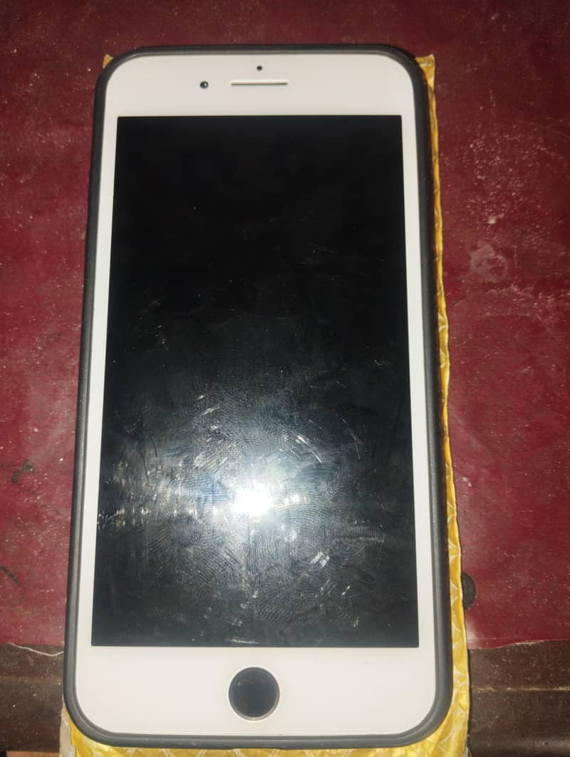Apple iPhone 7 Plus 1
