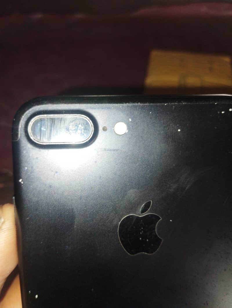 Apple iPhone 7 Plus 7
