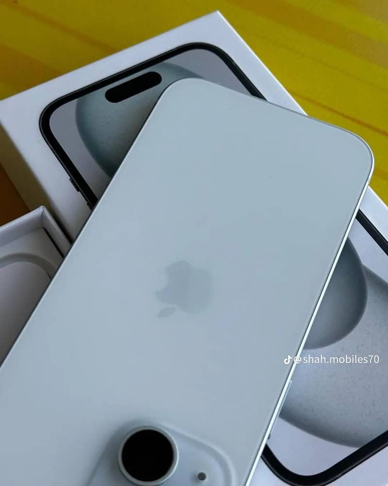 Apple iPhone 15 1