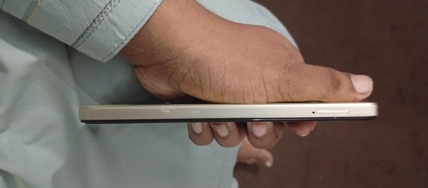 Tecno Spark Go 8