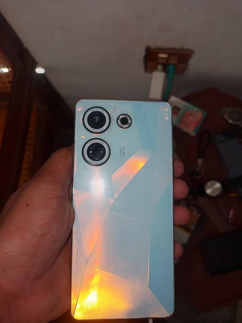 Tecno CAMON 20 1