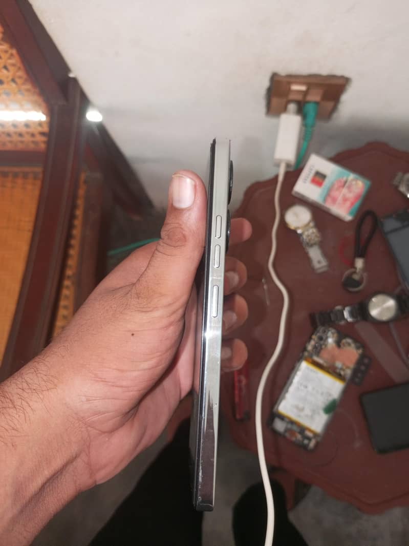 Tecno CAMON 20 2