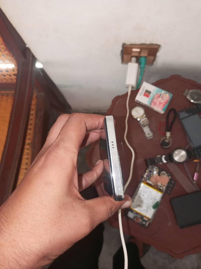 Tecno CAMON 20 3