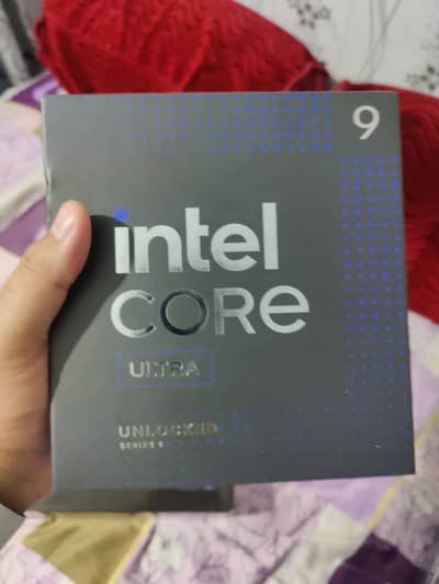 New Sealed Intel Core Ultra 9 285K + Gigabyte Z890 Eagle WiFi 7 Plus