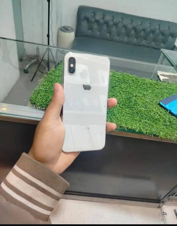 Apple iPhone X 0