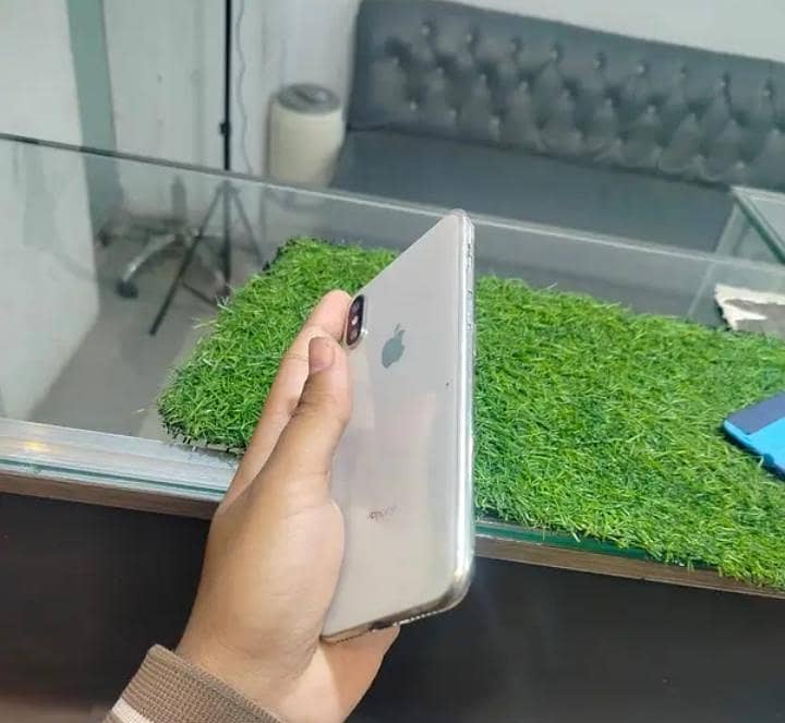 Apple iPhone X 1