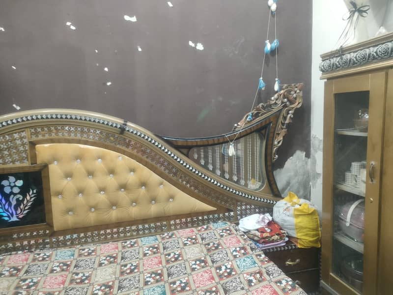 Bed with dressing and matress For Sell 1