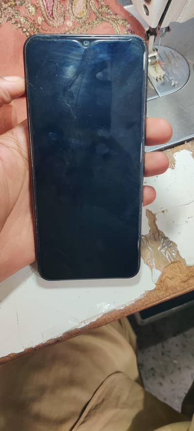 vivo y18 6.6. 128