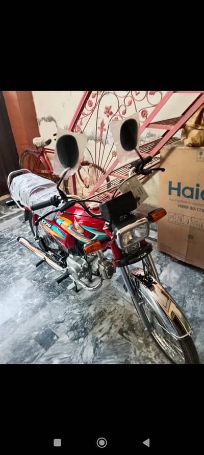 Honda bike CD 70 for sale . . . . . contact at 03064966851
