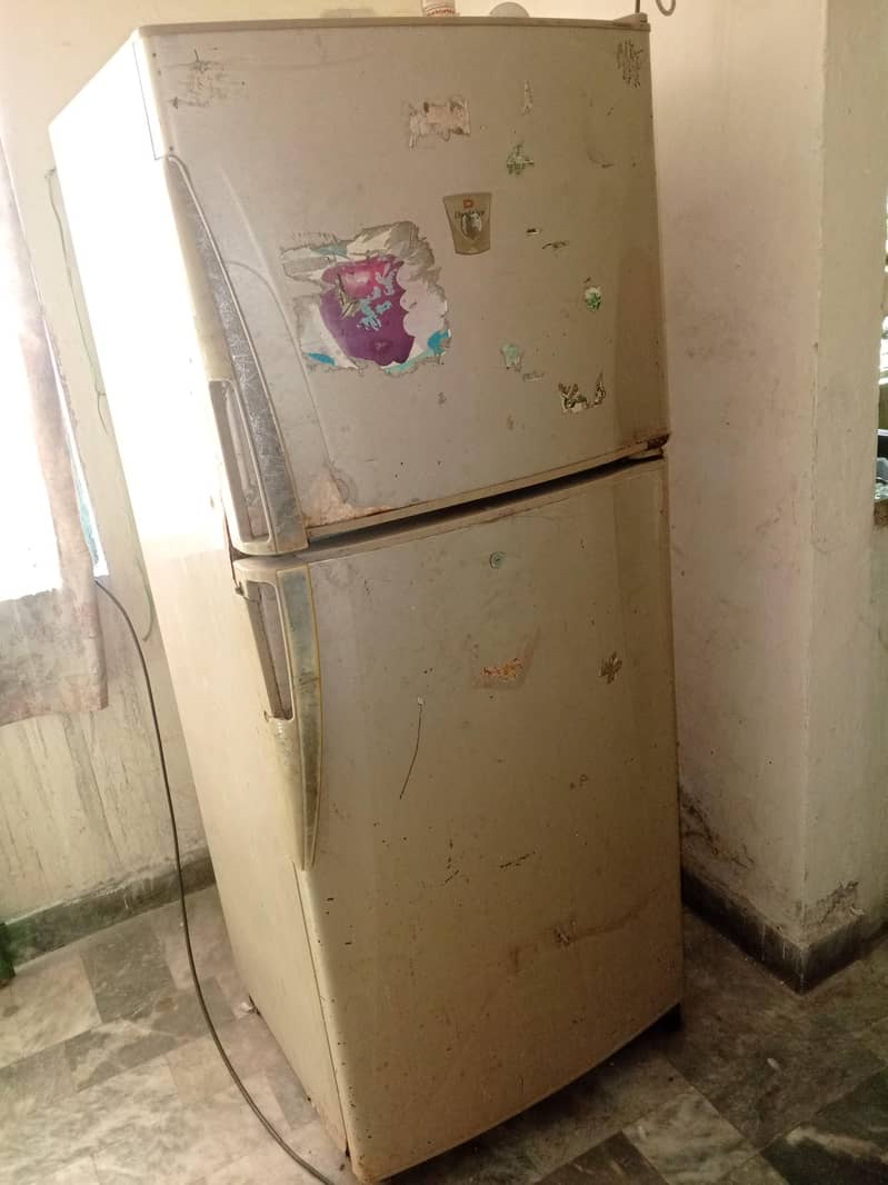 FRIDGE 0