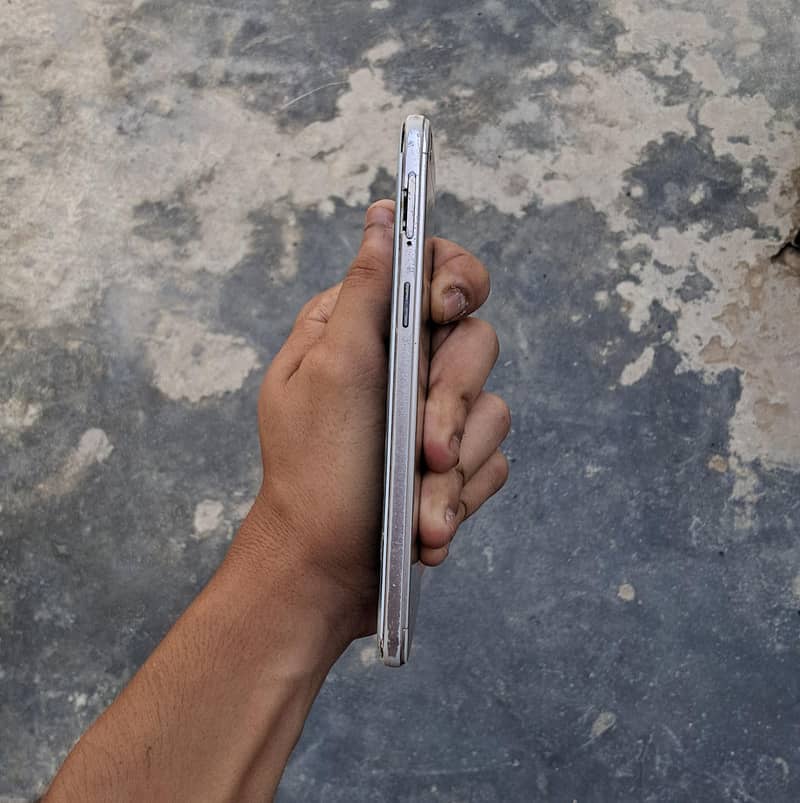 OPPO A57 2