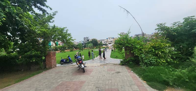 Good Location Plot For Residential Purpose 3