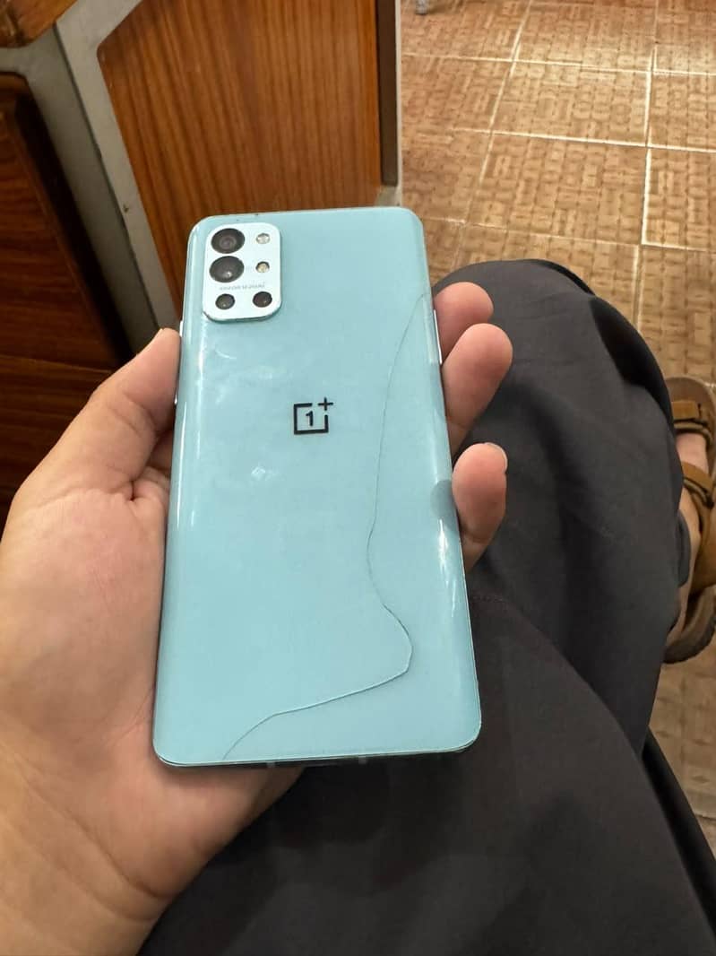 One Plus 9R 0