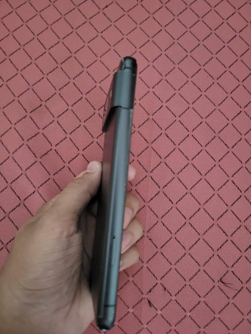 Google Pixel 8 5