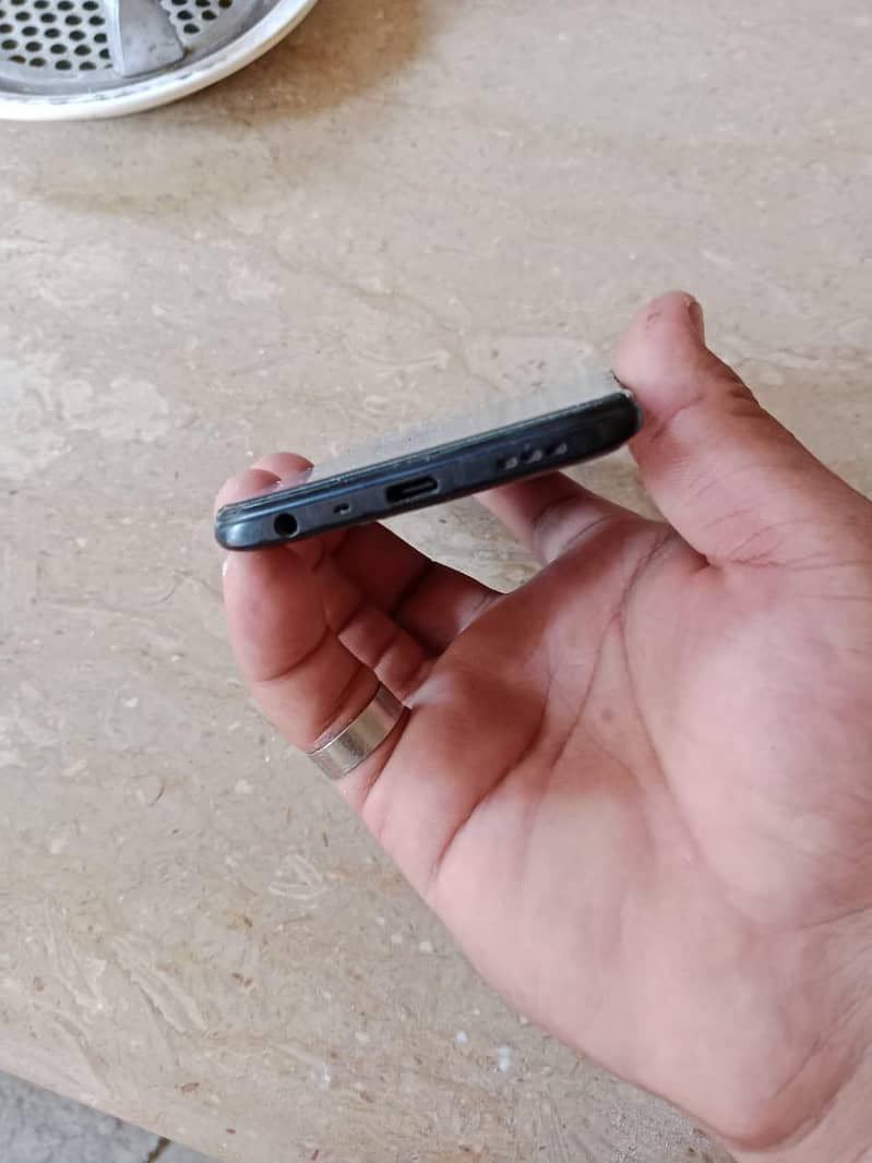 OPPO A54 4