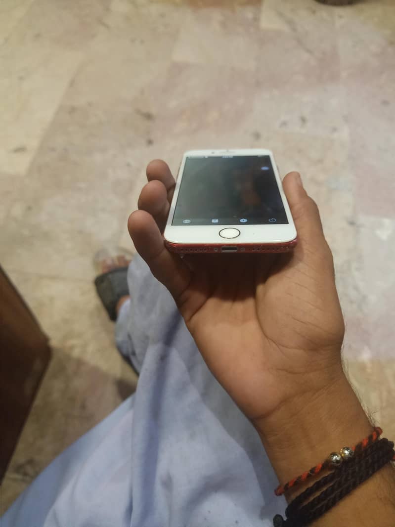 Apple iPhone 7 4