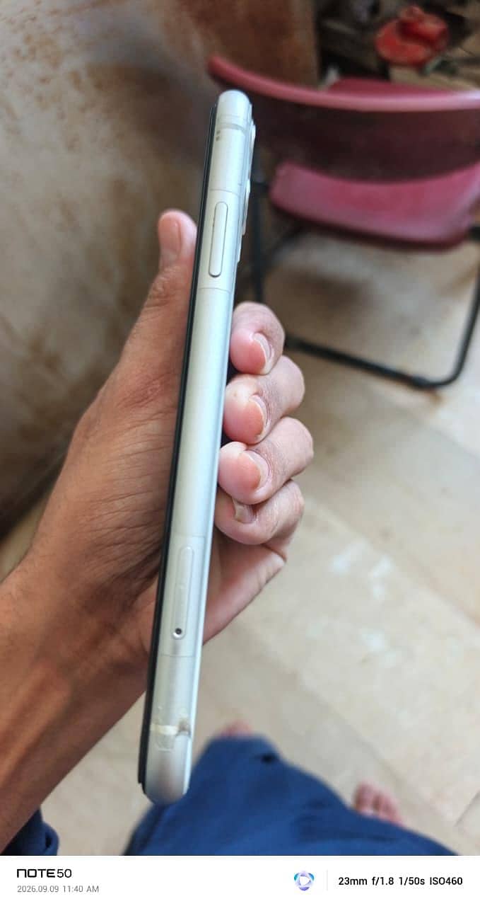 Apple iPhone 11 2