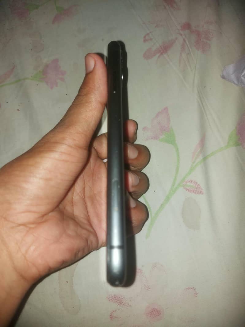 Apple iPhone 11 1