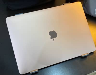 Apple MacBook Air M1 Gold