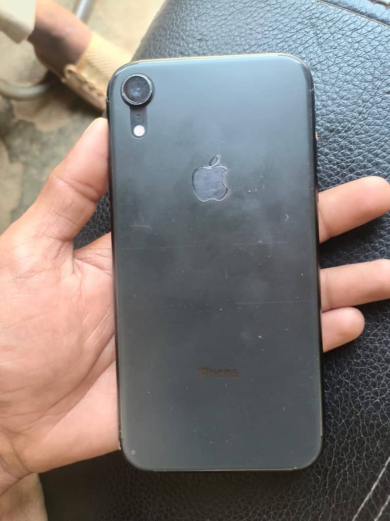 Apple iPhone XR 6