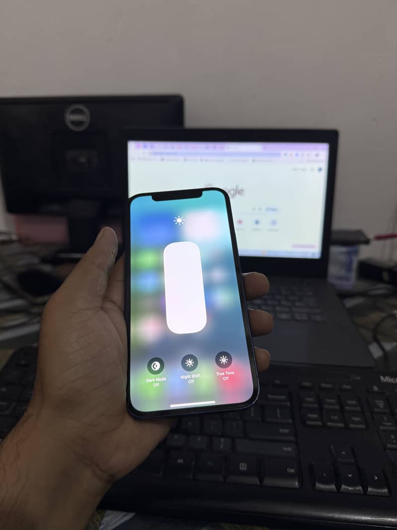Apple iPhone 12 3