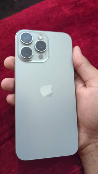 Apple iPhone 15 Pro Max 256gb 10/10 condition