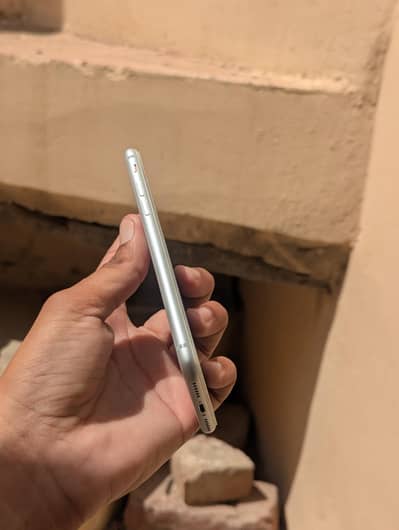 Apple iPhone 8 Factory Unlock Sim Time Available 2 Month