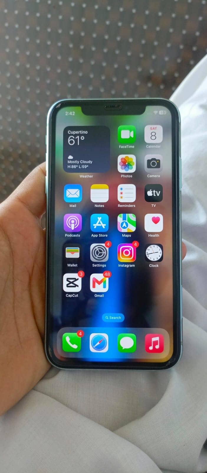 Apple iPhone 11 0
