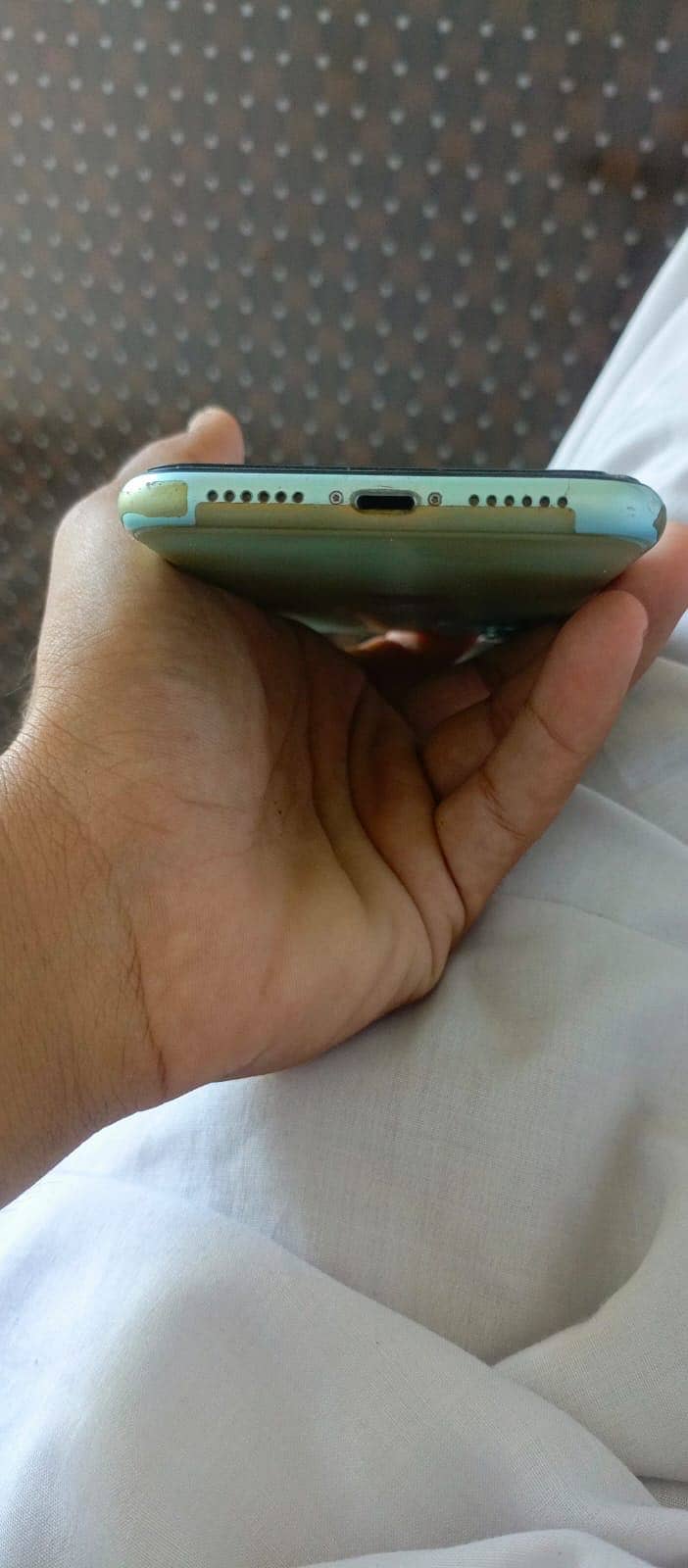 Apple iPhone 11 3