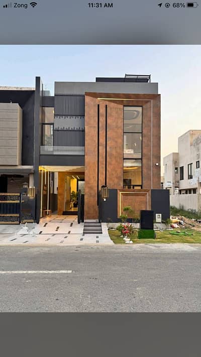 5 Marla House Available For Rent In DHA 11 Rahbar