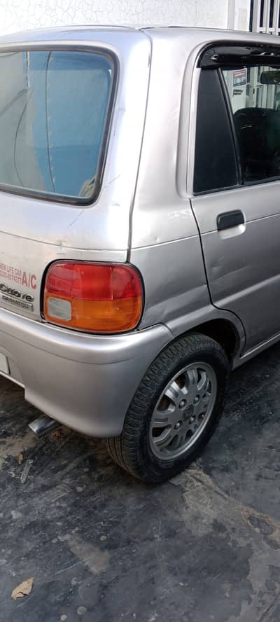 Daihatsu Cuore 2003
